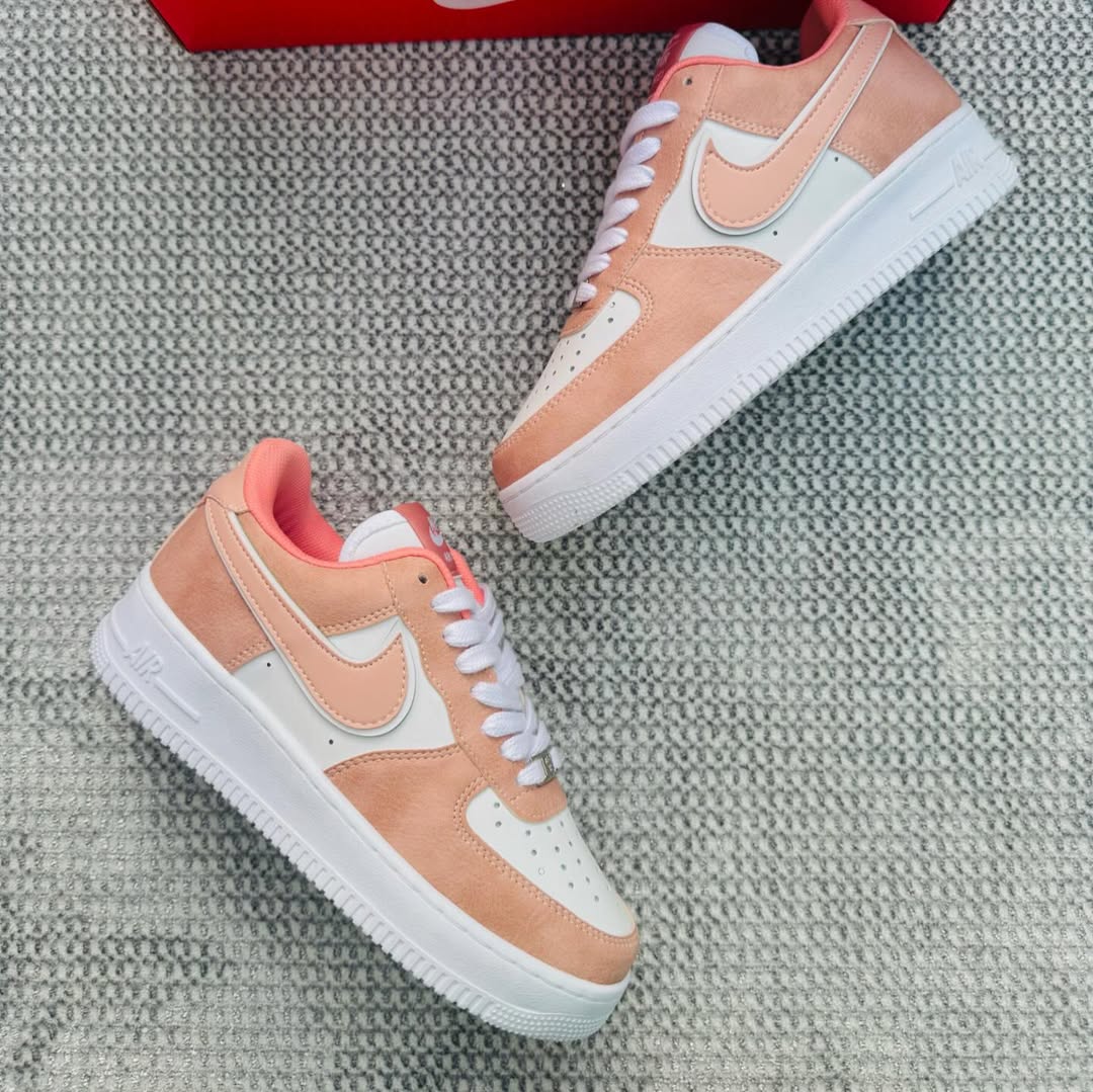 NIKE AİR FORCE PEMBE BEYAZ