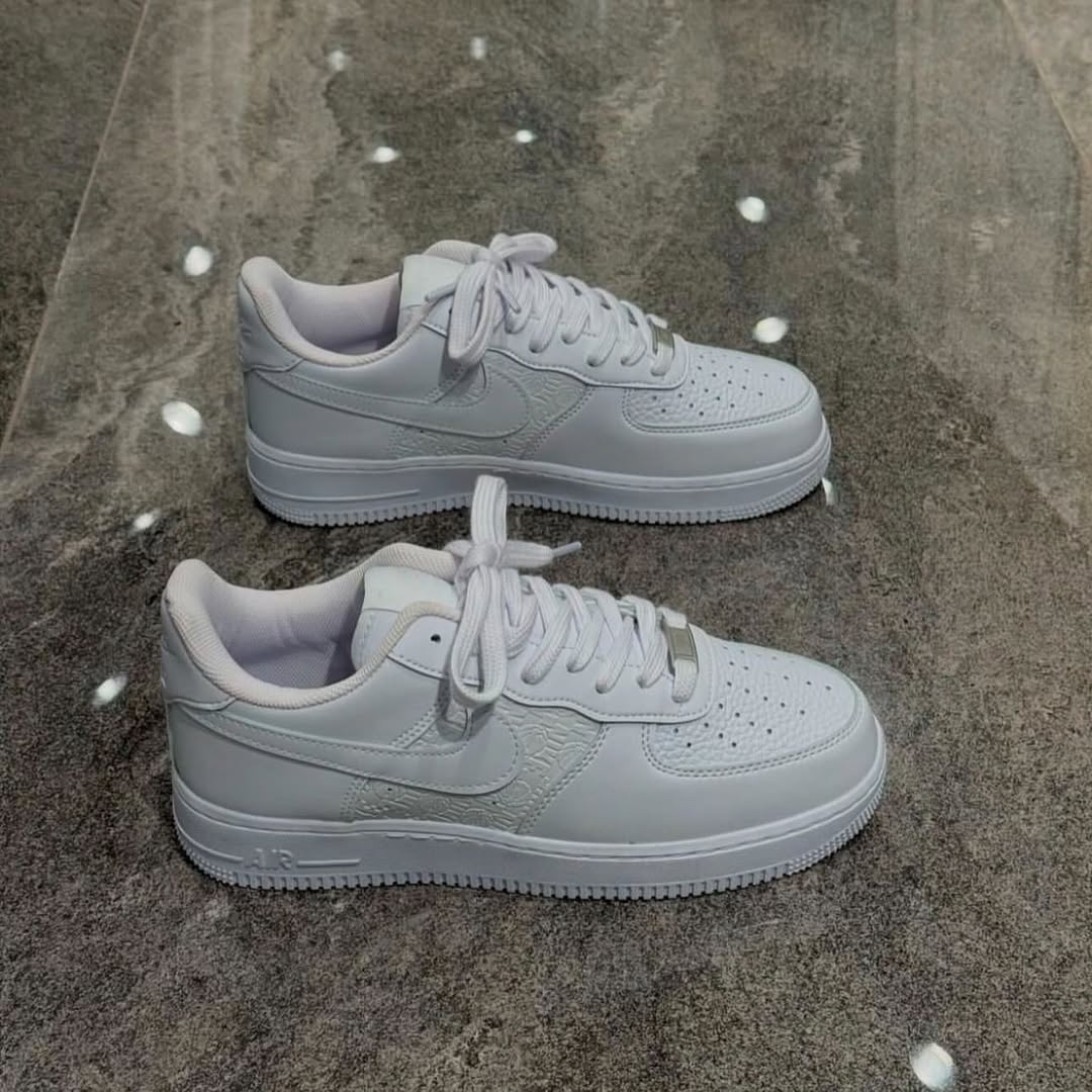 NIKE AİR FORCE BEYAZ