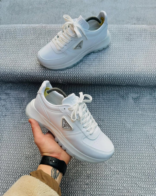 PRADA PRAX BEYAZ