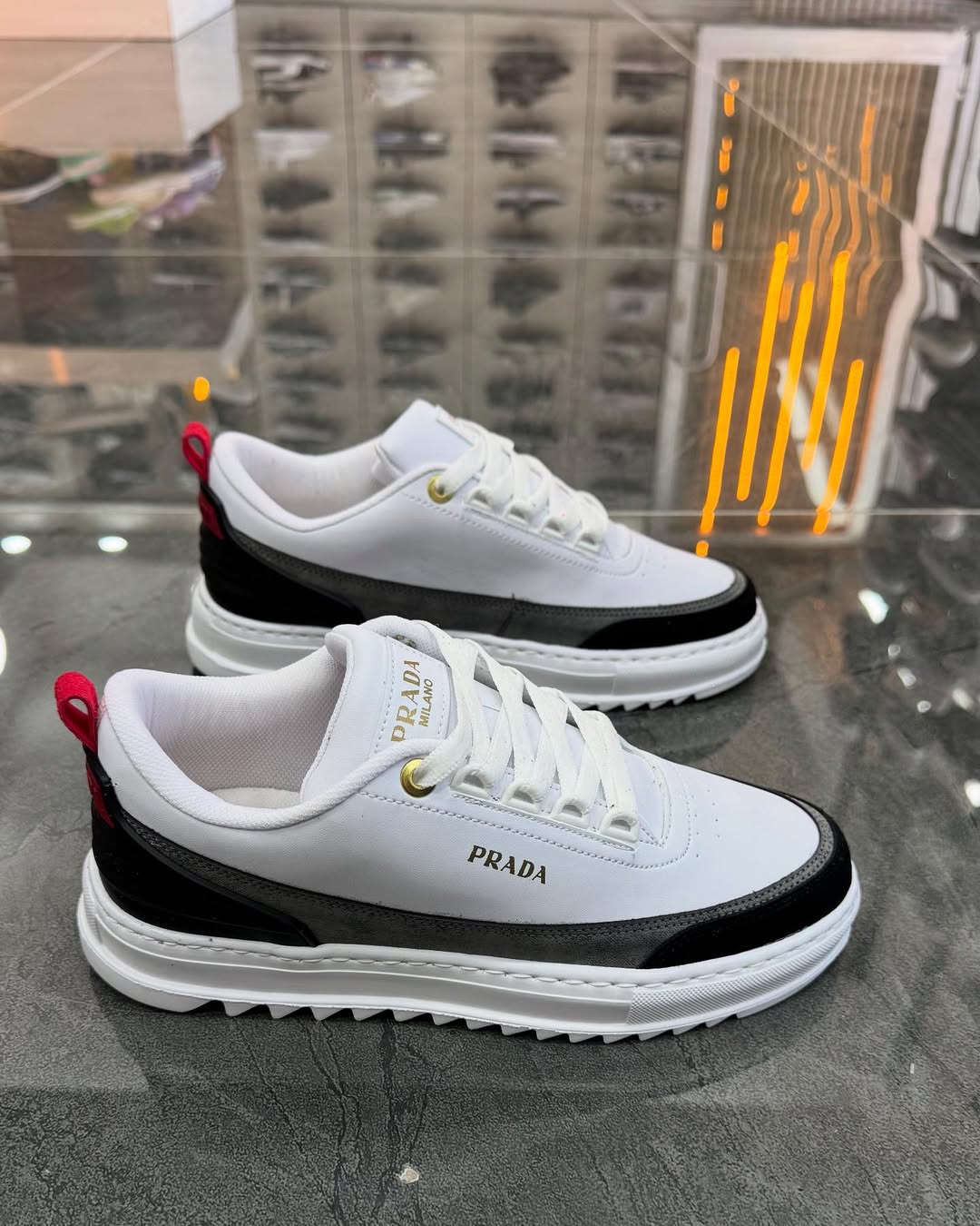 PRADA MİLANO BEYAZ