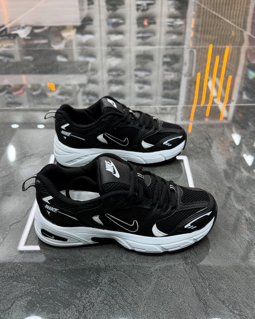 NIKE AİR 530 SİYAH