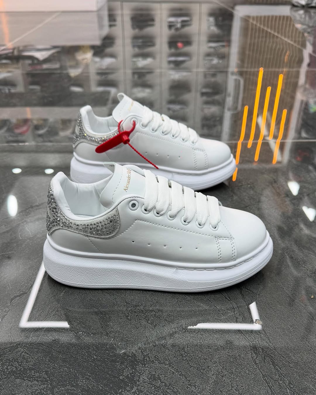 ALEXANDER MCQUEEN BAYAN BEYAZ