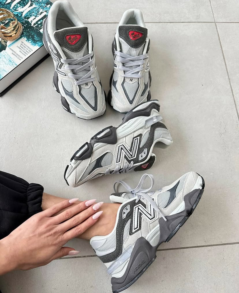 NEW BALANCE 9060