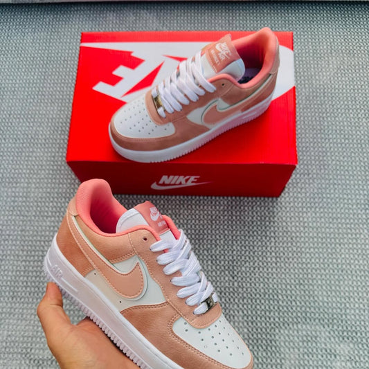 NIKE AİR FORCE PEMBE BEYAZ