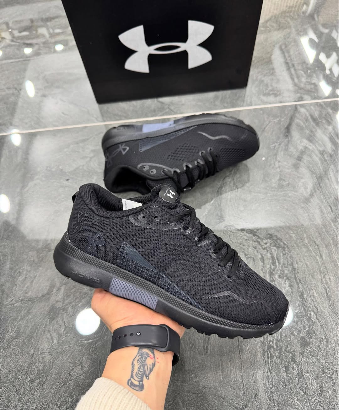 UNDER ARMOUR SİYAH
