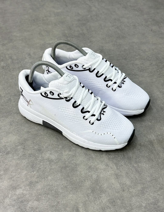 UNDER ARMOUR AYAKKABI BEYAZ